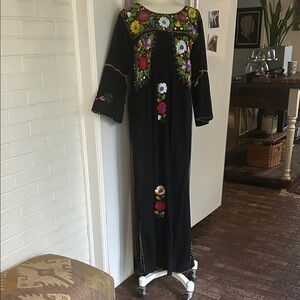 Maxi Mexican embroidered vintage dress